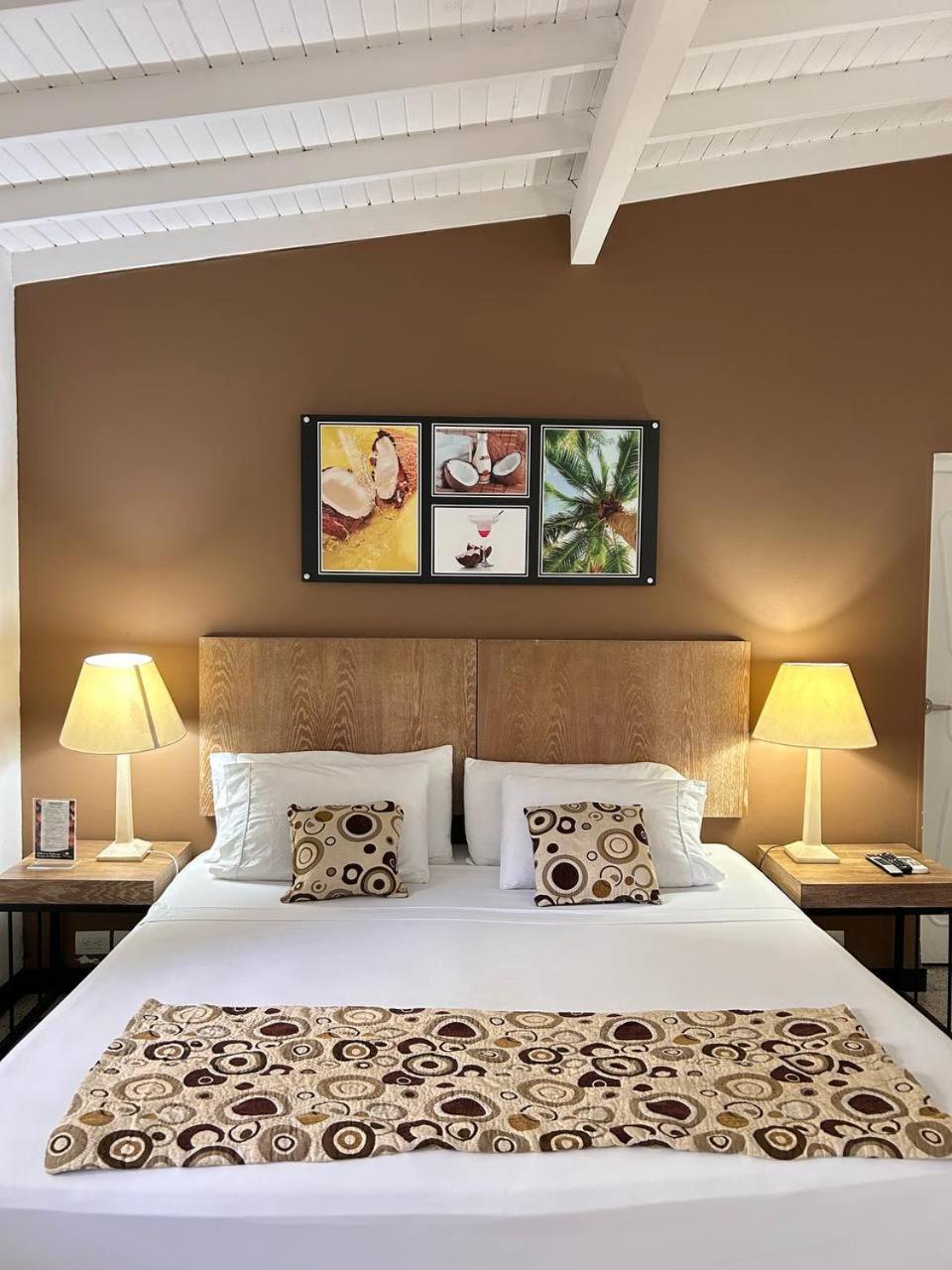 Hotel Aromax Del Campestre เมเดยิน ภายนอก รูปภาพ